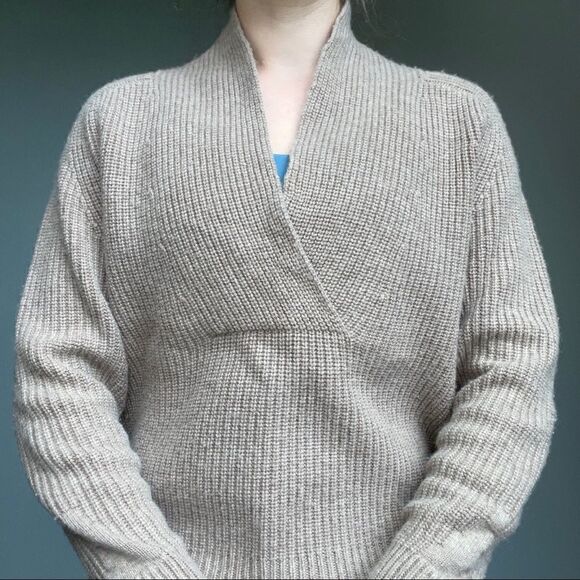 Crippen Tan Merino Wool And Cashmere Blend Soft Lightweight V Neck Sweater Sz S - Picture 3 of 8